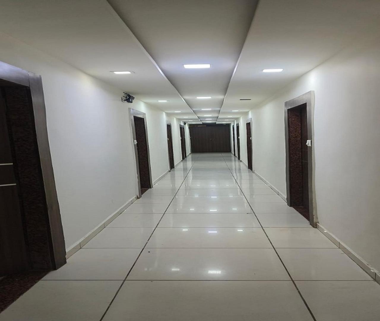 Hotel Nest View Ahmedabad Esterno foto